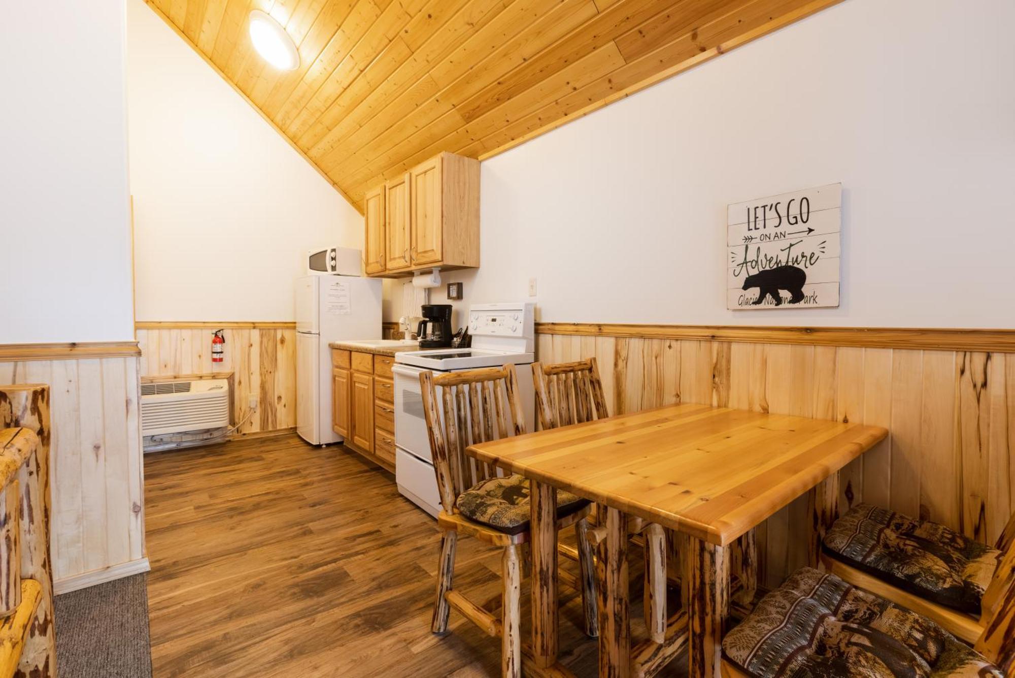 Hungry Horse Beargrass Lodging & Rv Resort מראה חיצוני תמונה